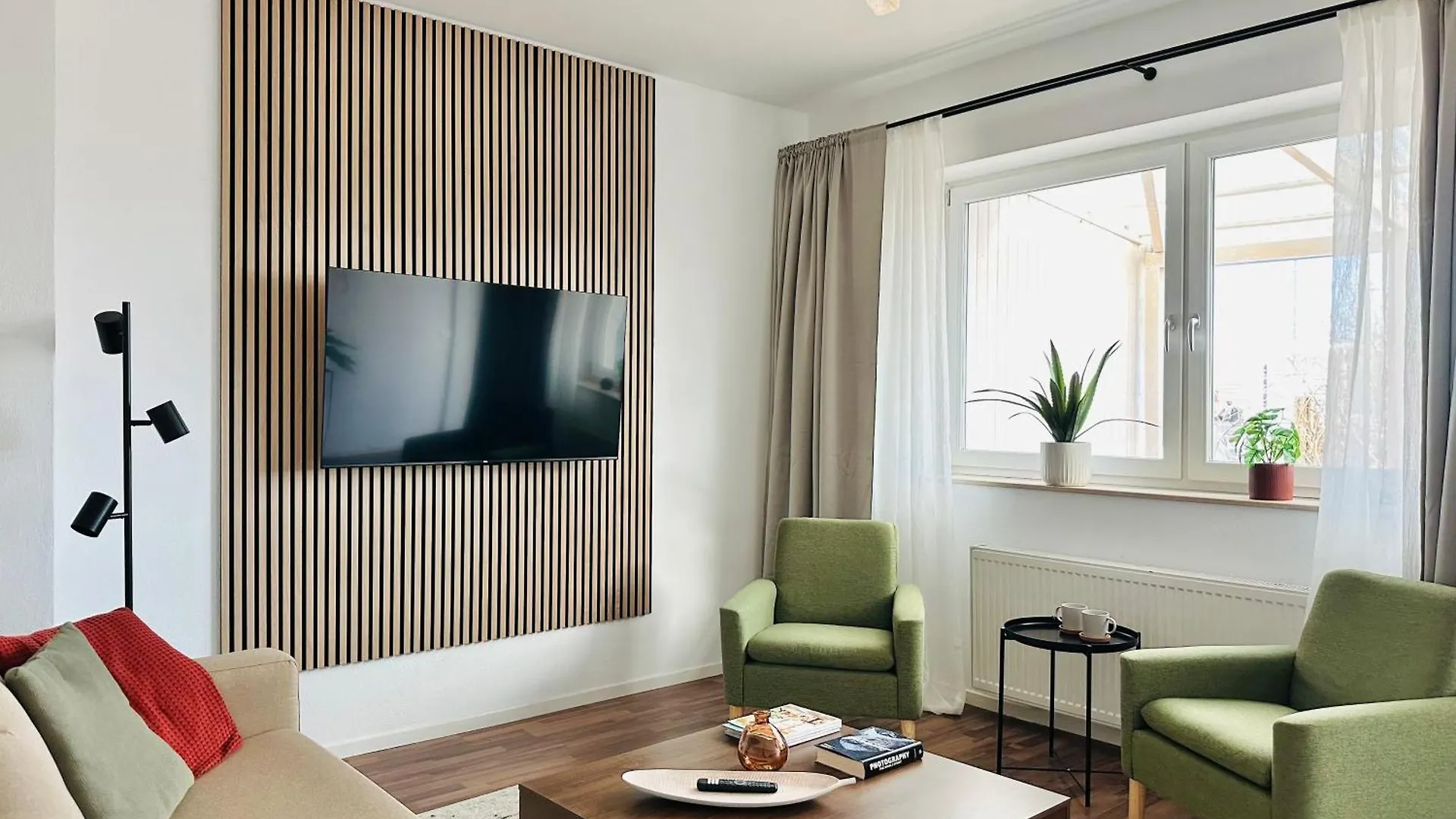 Apartment Daniel - Stilvolle Wohnung Mit Veranda Fuer 4 Personen 스타드버겐 0*,  독일